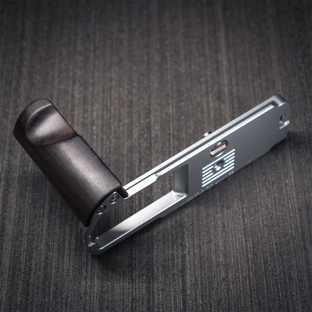 YUWOOD ウッドグリップ 一体型ベースプレート Panasonic LUMIX S9 専用 アルカスイス互換 黒檀