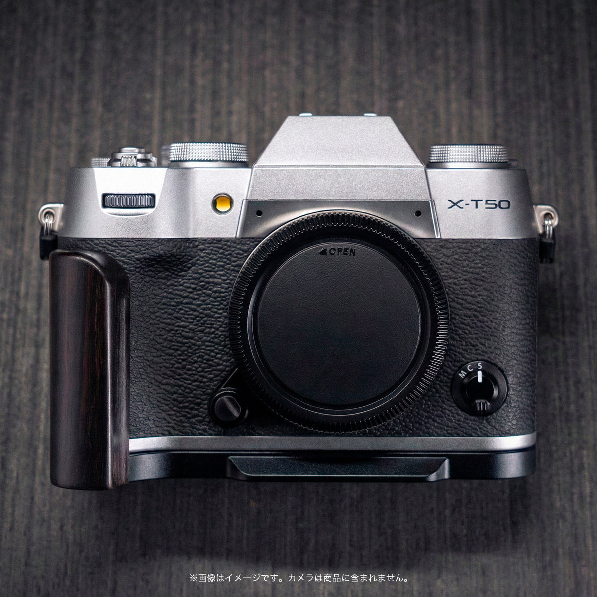 YUWOOD ウッドグリップ 一体型ベースプレート  FUJIFILM X-T50 専用 アルカスイス互換 黒檀