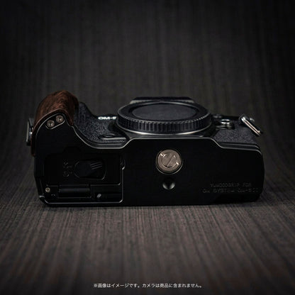 YUWOOD ウッドグリップ 一体型ベースプレート OM SYSTEM OM-5 Mark II 専用 アルカスイス互換 黒檀
