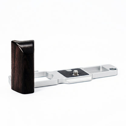 YUWOOD ウッドグリップ 一体型ベースプレート OM SYSTEM OM-3 専用 アルカスイス互換 黒檀