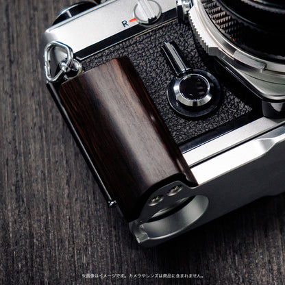 YUWOOD ウッドグリップ 一体型ベースプレート OLYMPUS OM-1／OM-2／OM-3／OM-4／Tiシリーズ フィルム一眼 専用 アルカスイス互換 黒檀